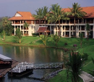 Imagen general del Hotel Laguna Beach Resort. Foto 1