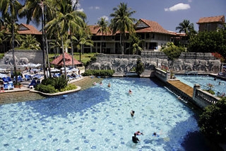 Imagen de la piscina del Hotel Laguna Beach Resort. Foto 5