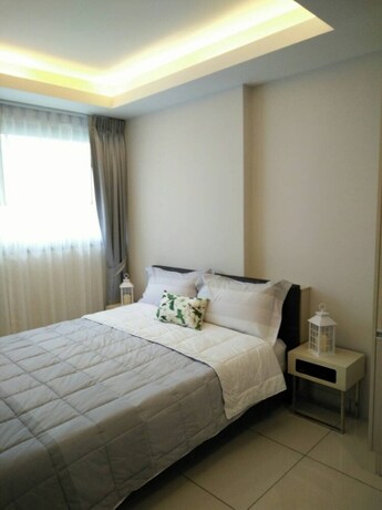 Imagen de la habitación del Hotel Laguna Beach Resort Jomtien. Foto 36