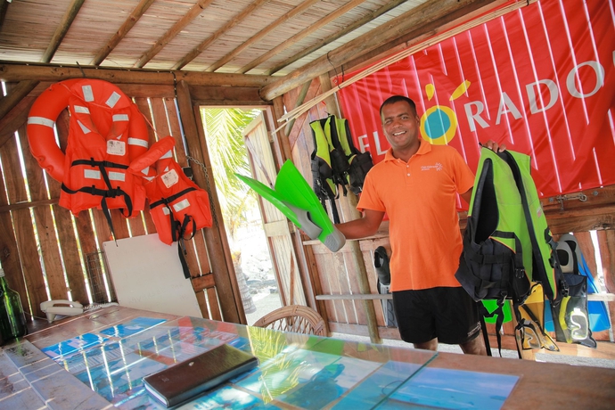 Imagen general del Hotel Laguna Beach and Spa. Foto 2