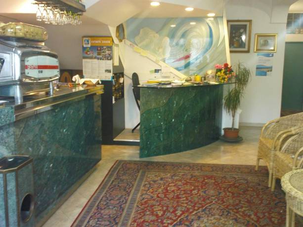 Imagen de los interiores del Hotel Laguna Blu, Rimini. Foto 18