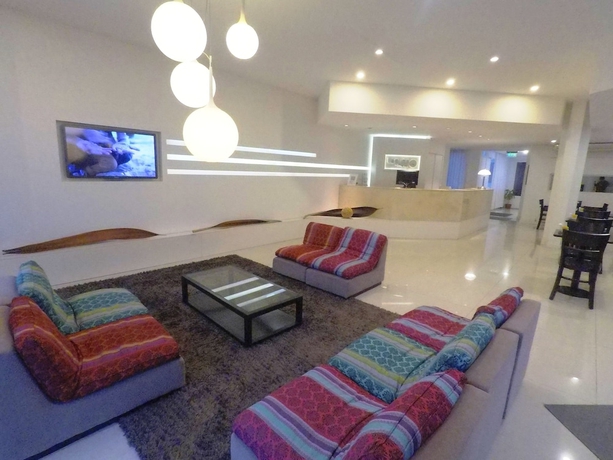 Imagen de los interiores del Hotel Laguna, Chascom&uacute;s. Foto 8