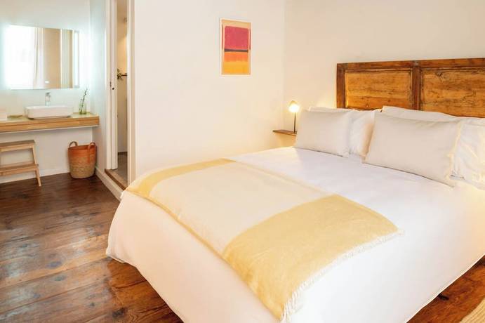 Imagen de la habitación del Hotel Laguna Cool Living. Foto 9