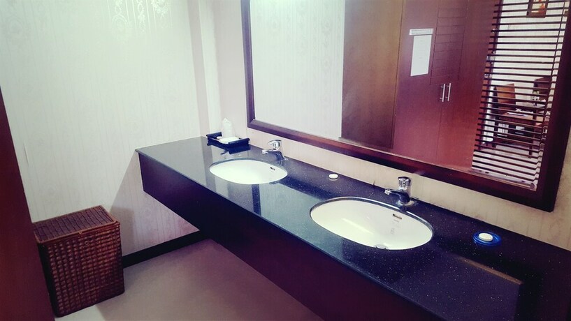 Imagen de la habitación del Hotel Laguna, District 7 - Ho Chi Minh. Foto 20