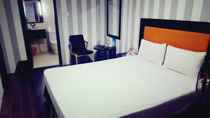 Imagen de la habitación del Hotel Laguna, District 7 - Ho Chi Minh. Foto 26