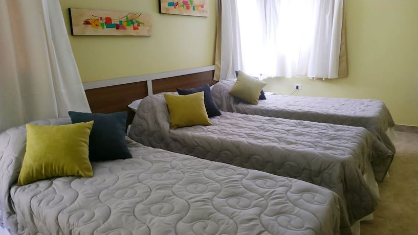 Imagen de la habitación del Hotel Laguna Elena. Foto 6