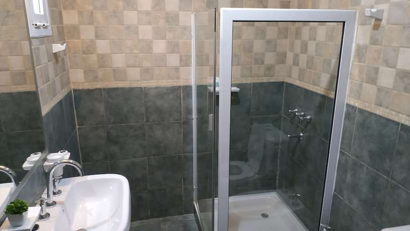 Imagen de la habitación del Hotel Laguna Elena. Foto 13