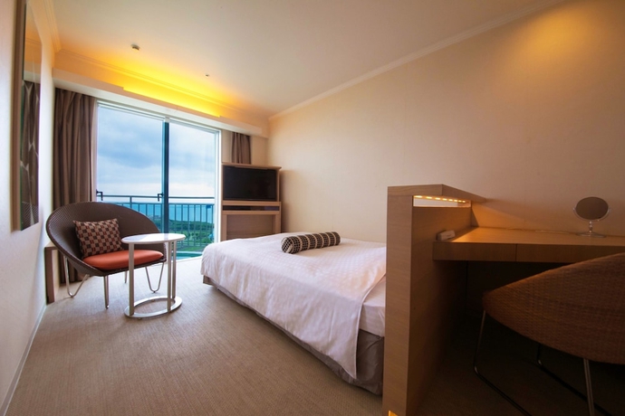 Imagen de la habitación del Hotel Laguna Garden, GINOWAN. Foto 14
