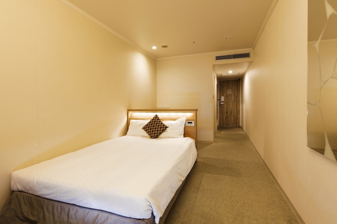 Imagen de la habitación del Hotel Laguna Garden, GINOWAN. Foto 17