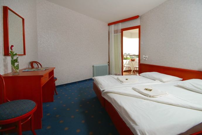 Imagen de la habitación del Hotel Laguna, Gradac. Foto 14