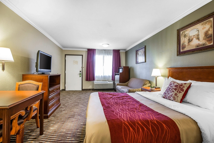 Imagen de la habitación del Hotel Laguna Hills Inn by Irvine Spectrum. Foto 9