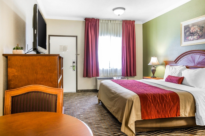 Imagen de la habitación del Hotel Laguna Hills Inn by Irvine Spectrum. Foto 11
