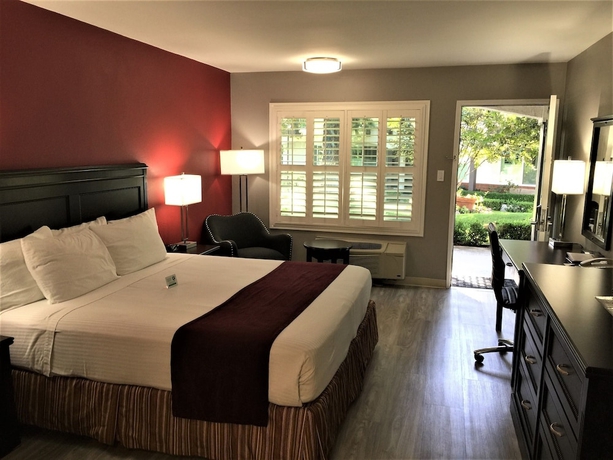 Imagen de la habitación del Hotel Laguna Hills Lodge. Foto 3
