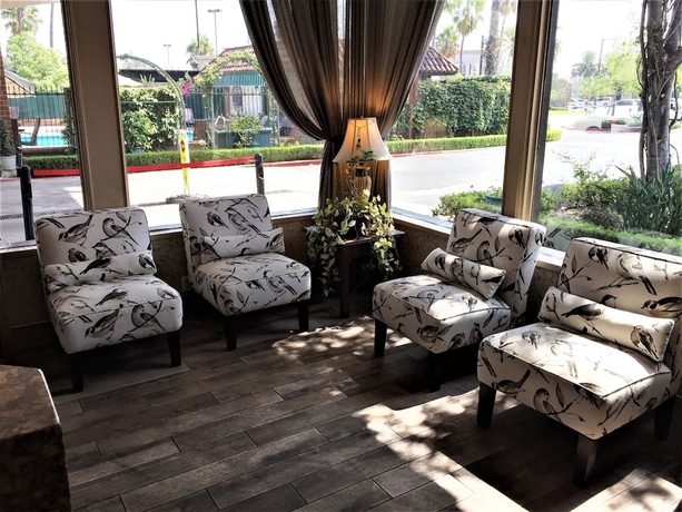 Imagen de los interiores del Hotel Laguna Hills Lodge. Foto 19