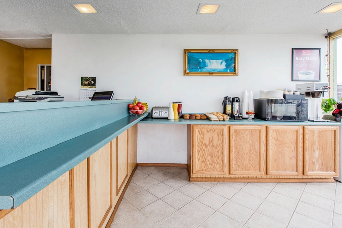 Imagen de los interiores del Hotel Laguna Inn, Eureka. Foto 13