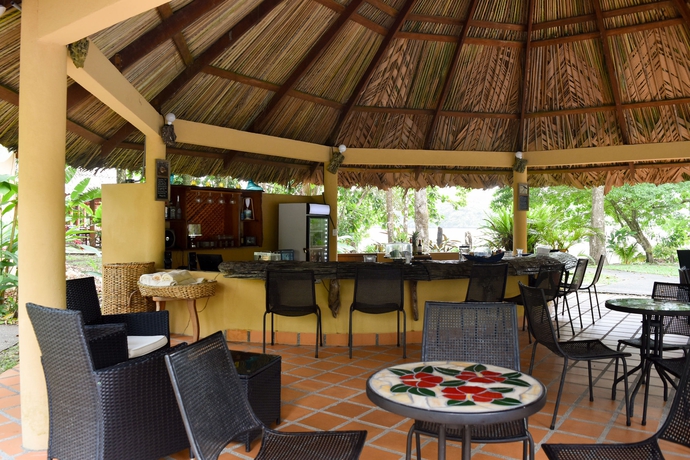 Imagen de la piscina del Hotel Laguna Lodge Tortuguero. Foto 16