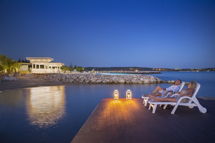 Imagen de los exteriores del Hotel Laguna Maradiso Hotel by Aminess. Foto 12