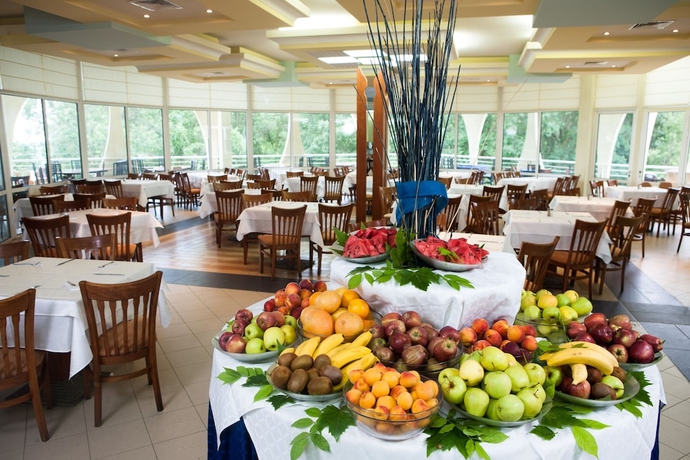 Imagen del bar/restaurante del Hotel Laguna Mare - All Inclusive. Foto 4