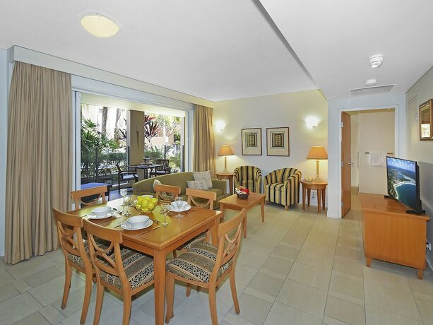 Imagen general del Hotel Laguna On Hastings. Foto 2