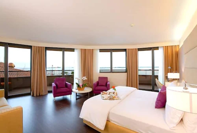 Imagen de la habitación del Hotel Laguna Palace. Foto 7