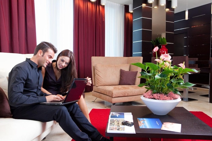 Imagen de los interiores del Hotel Laguna Palace. Foto 19