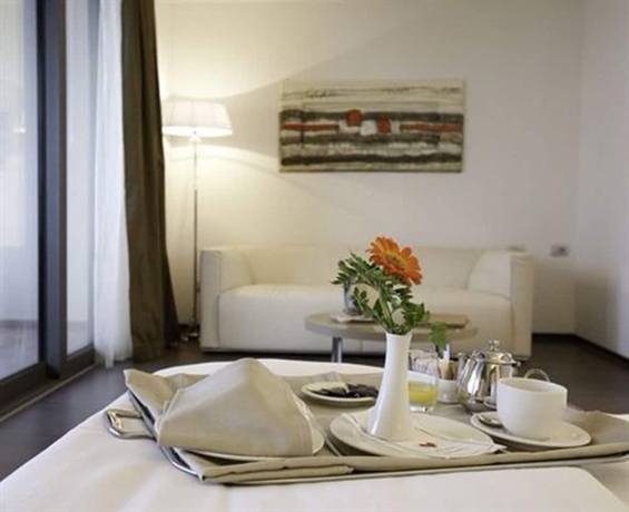 Imagen de la habitación del Hotel Laguna Palace. Foto 14