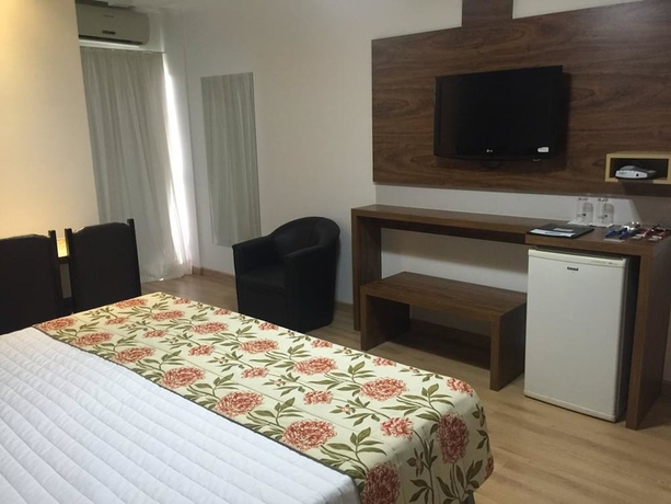 Imagen de la habitación del Hotel Laguna Plaza. Foto 11