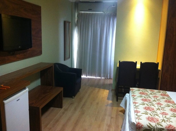 Imagen de la habitación del Hotel Laguna Plaza. Foto 12