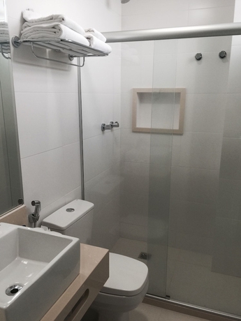 Imagen de la habitación del Hotel Laguna Plaza. Foto 13