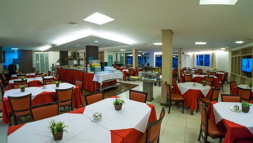 Imagen del bar/restaurante del Hotel Laguna Plaza. Foto 5