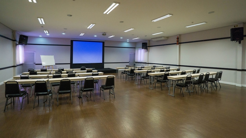 Imagen de los interiores del Hotel Laguna Plaza. Foto 18