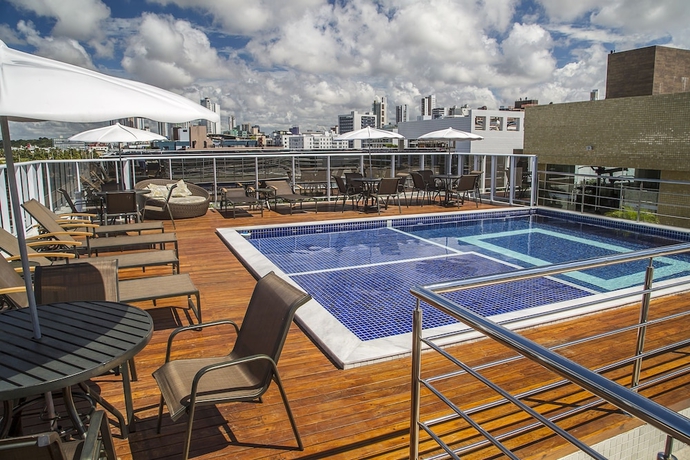 Imagen de la piscina del Hotel Laguna Praia, Tamba&uacute;. Foto 17