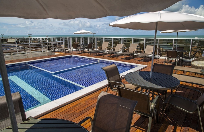 Imagen de la piscina del Hotel Laguna Praia, Tamba&uacute;. Foto 18