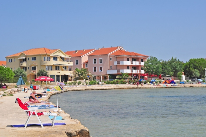 Imagen general del Hotel Laguna, Privlaka. Foto 1