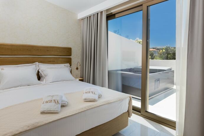 Imagen de la habitación del Hotel Laguna Resort. Foto 17