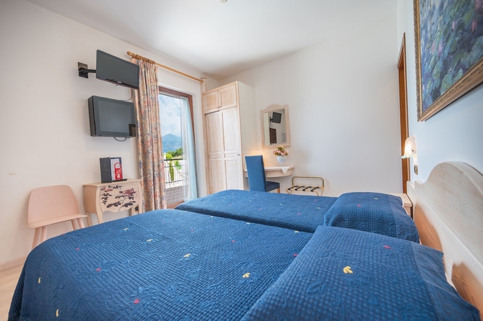 Imagen de la habitación del Hotel Laguna, San Zeno di Montagna. Foto 3