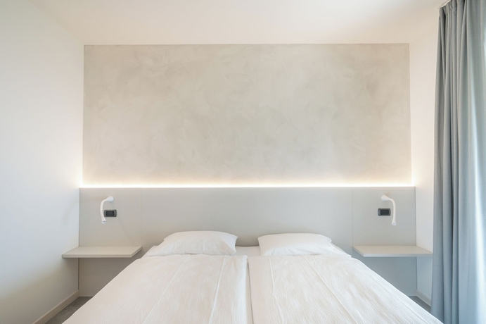 Imagen de la habitación del Hotel Laguna, San Zeno di Montagna. Foto 5