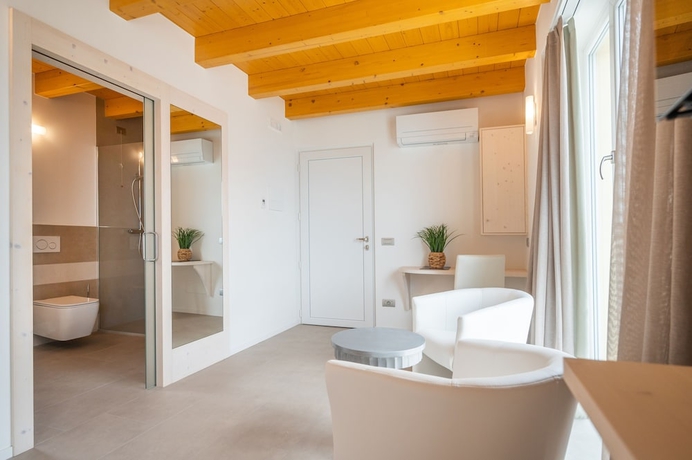 Imagen de la habitación del Hotel Laguna, San Zeno di Montagna. Foto 9