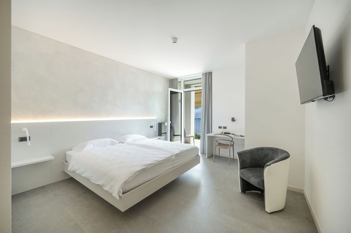 Imagen de la habitación del Hotel Laguna, San Zeno di Montagna. Foto 10