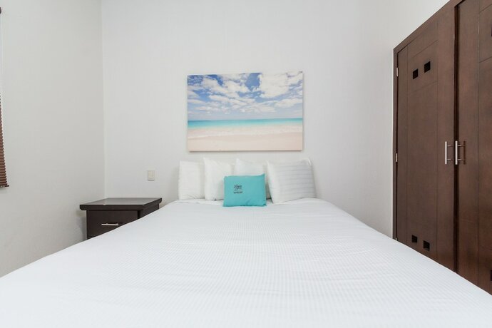 Imagen general del Hotel Laguna Shores Resort, Puerto Pe&ntilde;asco. Foto 4