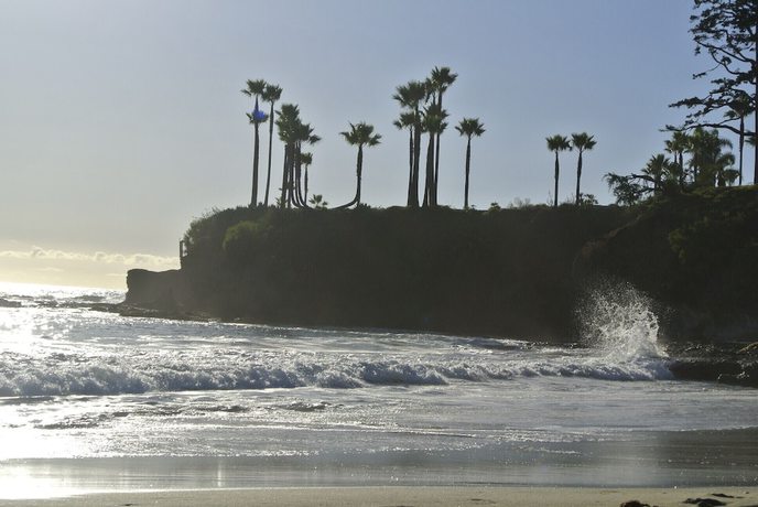 Imagen de los exteriores del Hotel Laguna Shores Studio Suites. Foto 11