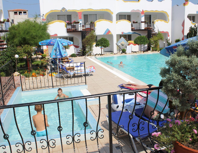 Imagen general del Hotel Laguna, Vama Veche. Foto 17