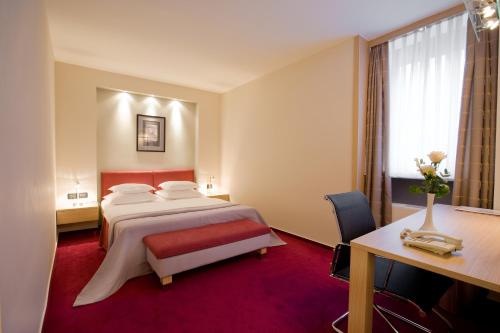 Imagen de la habitación del Hotel Laguna, Zagreb. Foto 4