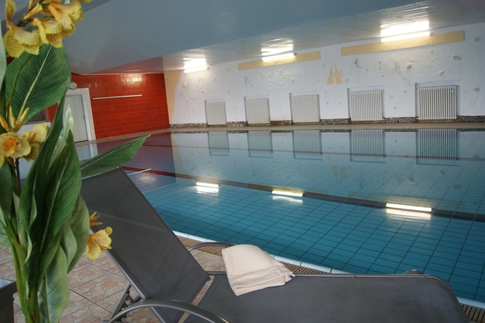 Imagen de la piscina del Hotel Lahnblick. Foto 19