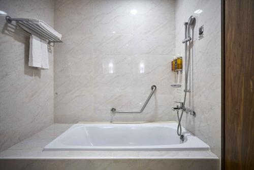 Imagen de la habitación del Hotel Lai Lai, Taichung. Foto 9