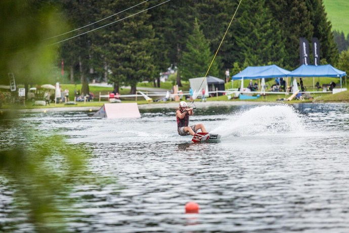 Imagen de la piscina del Hotel Lai Lifestyle. Foto 19