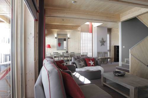 Imagen de la habitación del Hotel L'aiguille Grive Chalets. Foto 9
