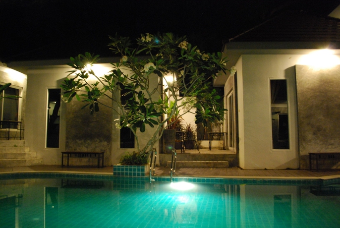 Imagen de la piscina del Hotel Laila Pool Village. Foto 7