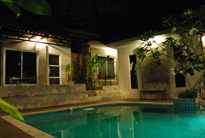 Imagen de la piscina del Hotel Laila Pool Village. Foto 9