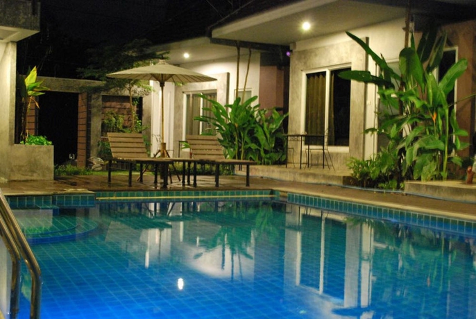 Imagen de la piscina del Hotel Laila Pool Village. Foto 11